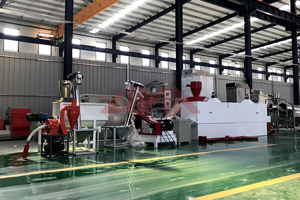 Floating Fish Feed Machine Price, 100-500KG/H Sunwit 